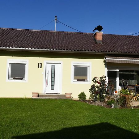 Ferienwohnung Stichauner โบเดนสดอร์ฟ ห้อง รูปภาพ